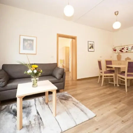 Landhotel Bad Duerrenberg فندق