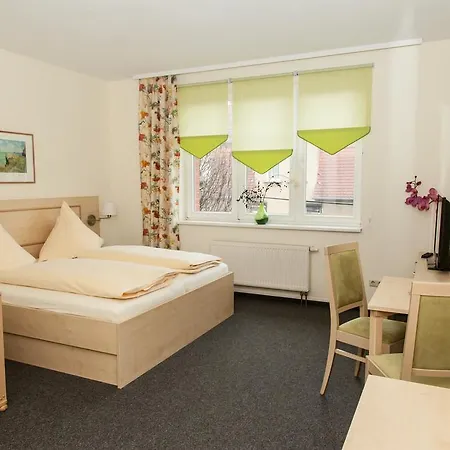Landhotel Bad Duerrenberg فندق