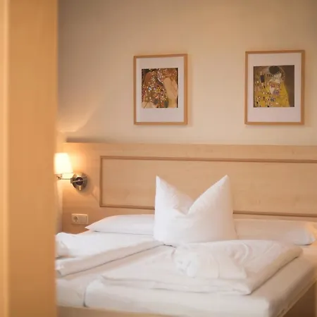 Landhotel Bad Dürrenberg 3*